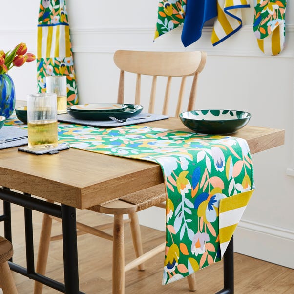 Elements Fieldsley Reversible Table Runner