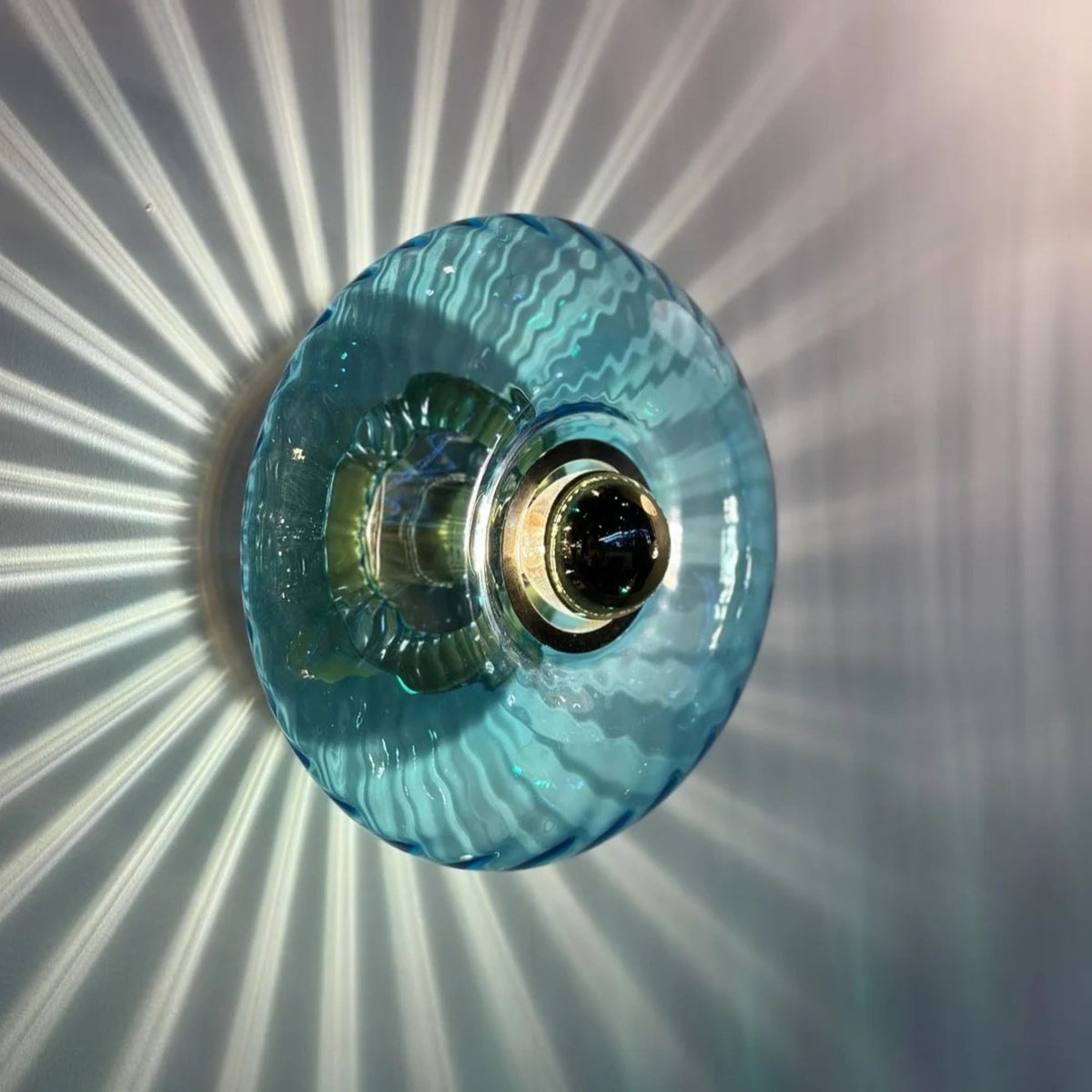 Grace Wall Light Glass Blue / Small - Ø 20 Cm
