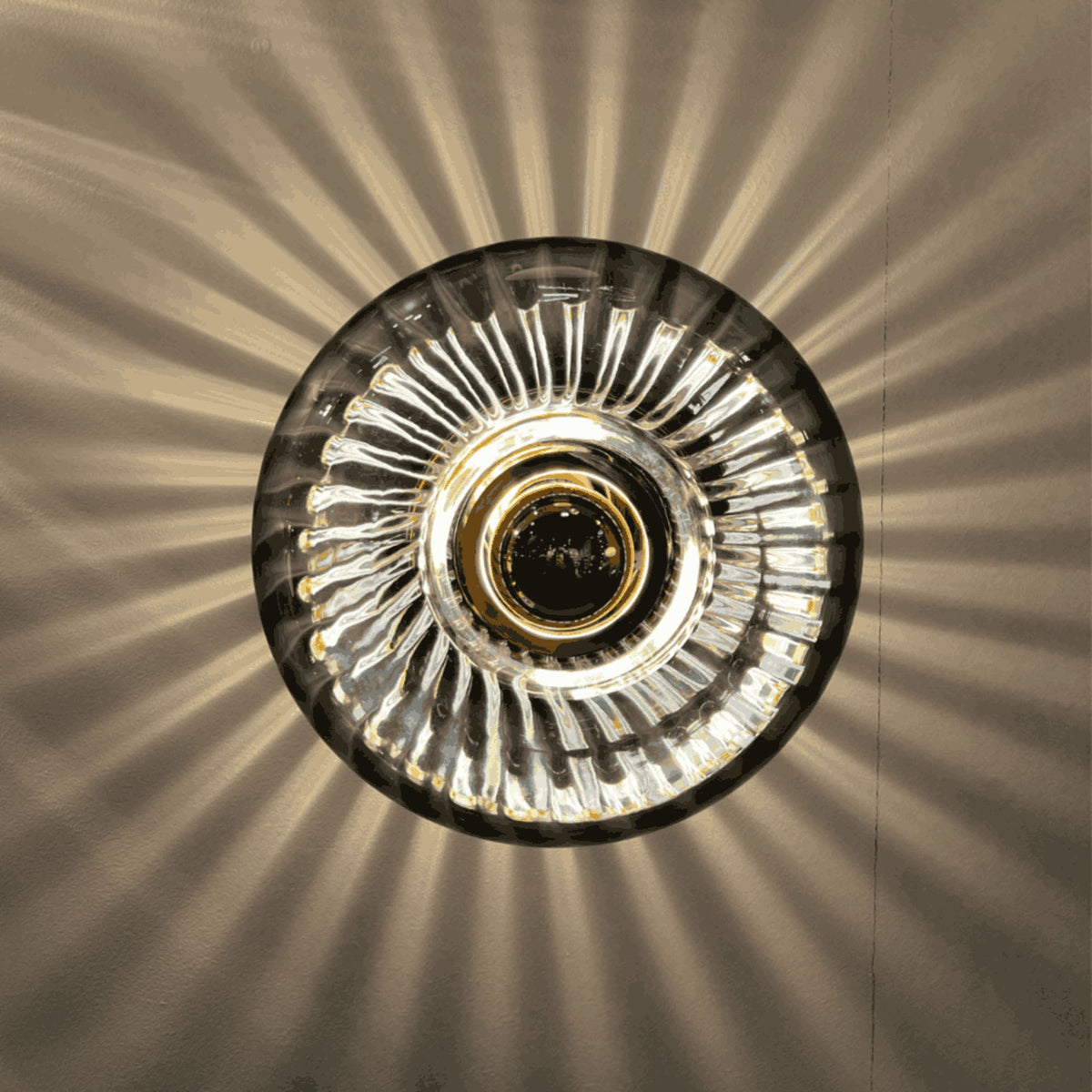Grace Wall Light Glass Grey / Small - Ø 20 Cm