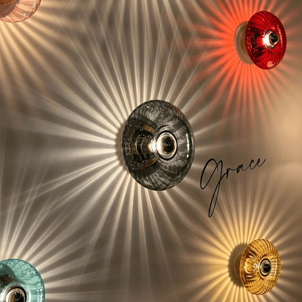 Grace Wall Light Glass Grey / Large - Ø 28 Cm